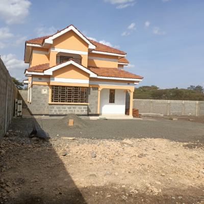 Spacious 4 Bedroom Maisonette on Quarter Acre with Study/dsq in Rongai, Ongata Rongai, Kajiado, House for Sale