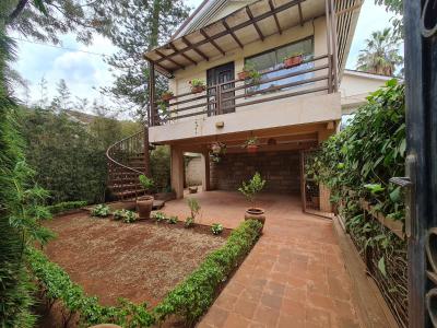 1-bedroom Cottage! Mid August Availability., Kilimani, Kilimani, Nairobi, Detached Duplex for Rent