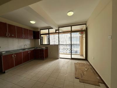 Spacious 2 Bedroom Apartment + Sq in Nairobi, Kilimani, Kilimani, Nairobi, Apartment for Rent