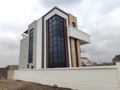 4-bedroom Villa + Dsq / Gated Community in Ruiru, Eastern Bypass, Ruiru, Kiambu, House for Sale