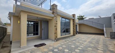 4 Bedroom House with Dsq  in Mugutha,ruiru, Mugutha, Ruiru, Kiambu, Townhouse for Sale