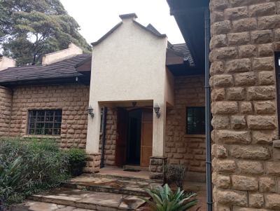 Amazing 5bedroom Home All Ensuite with Dsq on 3quarters Acre in Karen., Karen, Nairobi, House for Sale