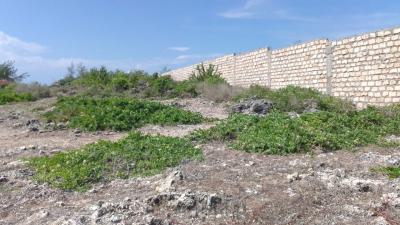 Prime 1 Acre Beachfront Land  in Watamu --- Kes 30,000,000, Jacaranda Road & Watamu Town Center, Watamu, Kilifi, Land for Sale