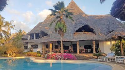6 Bedroom Fulfurniture Sitting on 1acre and Quarter Watamu,beach 78m, Watamu, Watamu, Kilifi, Townhouse for Sale