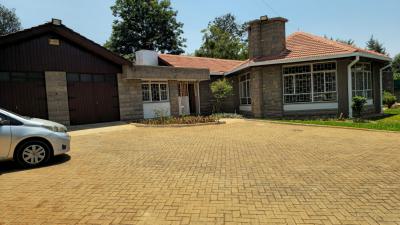Spacious & Well-maintained 4-bedroom Bungalow in Loresho, Loresho, Loresho, Westlands, Nairobi, Terraced Bungalow for Rent