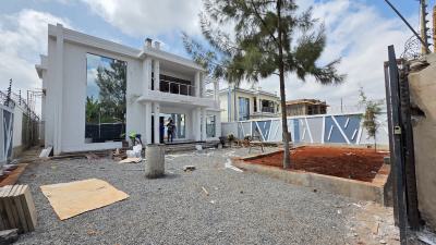 5 Bedroom Maisonette + Dsq  in Ruiru Mugutha, Mugutha, Ruiru, Kiambu, Townhouse for Sale