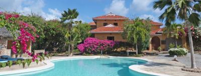 5 Bedroom Ensuite Big Garage and Staff House  Sitting on 1acre Sand Be, Watamu Kilifi, Watamu, Kilifi, Townhouse for Sale