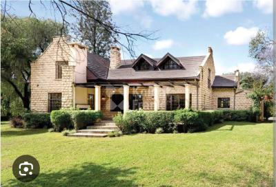 Amazing 5bedroom Home All Ensuite with Dsq on 3quarters Acre in Karen., Karen, Nairobi, House for Sale