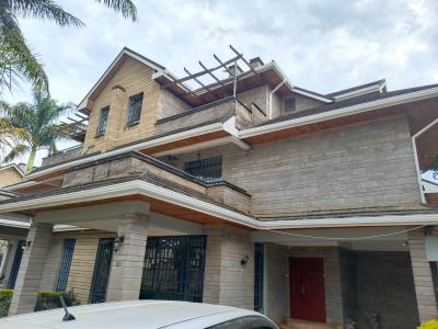 an Excellent Spacious 5 Bedroom All Ensuite Plus Dsq Townhouse, Lavington, Nairobi, House for Rent