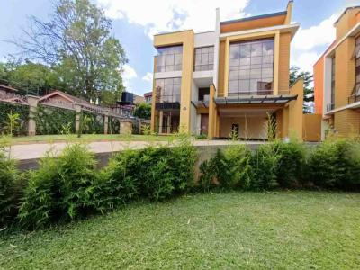 Five Bedroom Plus Dsq Villa in Lavington, Near Lavington Mall, Lavington, Nairobi, Townhouse for Sale