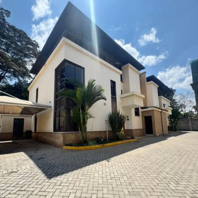 Luxurious 4 Bedrooms Plus Dsq Townhouse, Lavington, Nairobi, Apartment for Sale