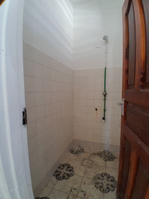 Spacious and Well-maintained 3 Bedroom Apartment Now Available, Jomvu Kuu, Mombasa, Apartment for Rent