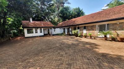 Beautiful 4 Bedroom House All Ensuite Plus Dsq on 0.75acres in Kyuna., Kyuna, Westlands, Nairobi, House for Sale