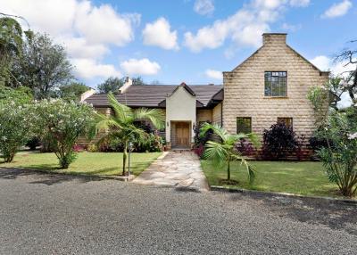 Elegant 5-bedroom House in Gated Community, Hardy, Karen, Nairobi, House for Sale