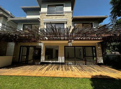 Luxury 4-bedroom All-en-suite Townhouse in Gated Community, Peponi Road, Westlands, Nairobi, House for Sale