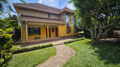Affordable & Spacious 3-bedroom House in Gated Community with a Pool, Runda, Westlands, Nairobi, House for Rent