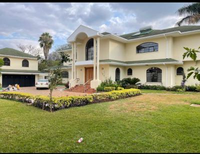 4bedroom Home All Ensuite with Pool on 3/4 Acres in Nyari Nairobi., Nyari Nairobi., Westlands, Nairobi, House for Sale