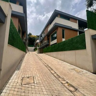 Luxury 5 Bedroom Townhouse  at Lavington, Nairobi, Lavington, Lavington, Nairobi, Townhouse for Sale