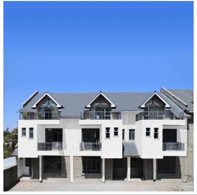 Beautiful 4 Bedroom Maisonette 2 Ensuite in Gated Community, a Few Meters From The Tarmac Road, Kikuyu, Kiambu, House for Sale