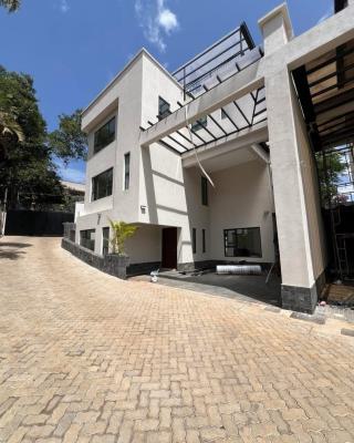 Luxurious 5 Bedroom, Lavington, Nairobi, House for Rent