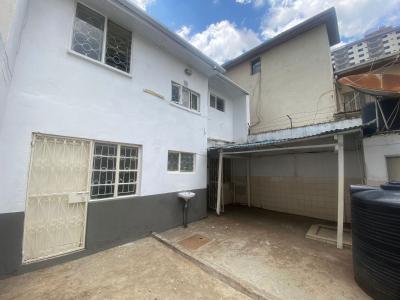 Spacious Family Living 4  Bedrooms Mansion with Secure Environment, Near Diamond Plaza, Parklands, Nairobi, Townhouse for Rent