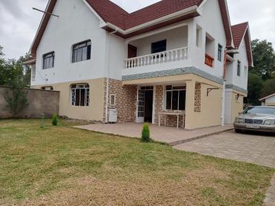 Executive 4 Bedroom House with Sq  in Secure Gated Community, Langata South Road, Karen, Nairobi, House for Rent