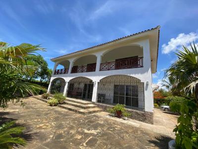 3 Bedroom Beach House with Large Beautiful Garden, Kuruwitu Beach, Vipingo, Shimo La Tewa, Kilifi, Terraced Duplex for Sale
