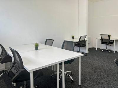 Private Office Space for 5 Persons in Hq Applewood Adams, Ngong Rd, Applewood Adams, 11th Floor, Kilimani, Nairobi, Office Space for Rent