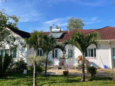 Elegant 3-bedroom on Half Acre Coastal Residence in Bofa, Kilifi, Bofa Beach, Malindi Town, Kilifi, Semi-detached Bungalow for Sale