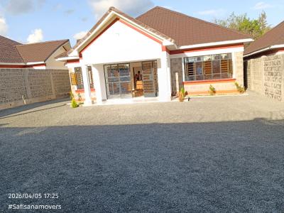 4 Bedroom Bungalow House Plus Dsq Kitengela 10.7m, Namanga Road, Kitengela, Kajiado, House for Sale