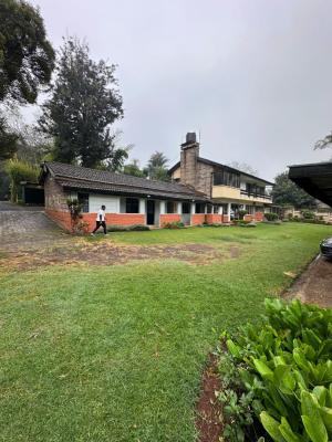 Five (5)  Bedroom Own Compound for Commercial Use, Valley Arcade, Lavington, Nairobi, Office Space for Rent
