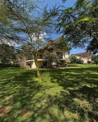 Luxurious 5 Bedrooms, Langata Road, Karen, Nairobi, House for Sale
