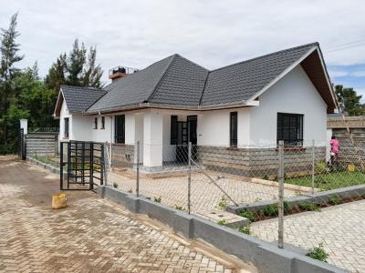 Newly-built 3 Bedroom Bungalows in a Gated Community of Only Few Units, Riat, Airport Area, West Kisumu, Kisumu, Detached Bungalow for Sale