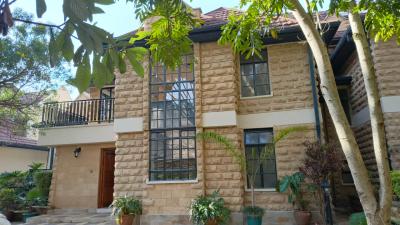 an Extraordinary 7 Bedroom Townhouse All Ensuite Plus Dsq, Convent Drive, Lavington, Nairobi, House for Rent