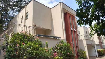an Extraordinary Very Spacious 5 Bedroom  All Ensuite Plus Dsq, Mzima Spring, Lavington, Nairobi, House for Rent