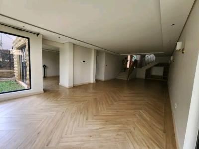7 Bedroom Townhouses in Lavington, Lavington, Nairobi, Townhouse for Rent