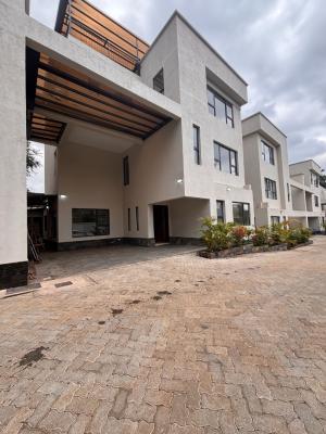 Magnificent 5-bedroom Villa + Dsq, Lavington, Nairobi, House for Rent