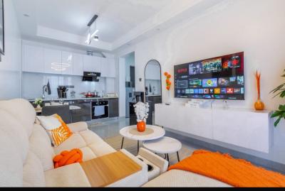 Fully Furnished and Serviced 1 Bedroom Apartment