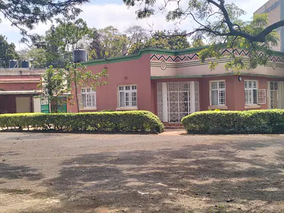Spacious 4 Bedroom Commercial House in Westlands