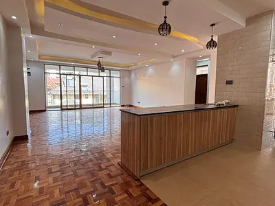 Large 2-Bedroom All En-Suite Apartment (Double Balconies)