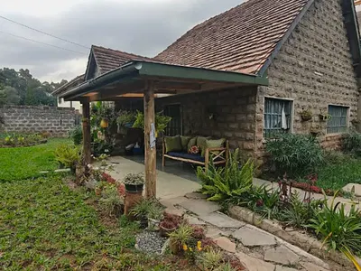 Karen, Luxurious and Affordable 3 Bedroom Cottage to Let