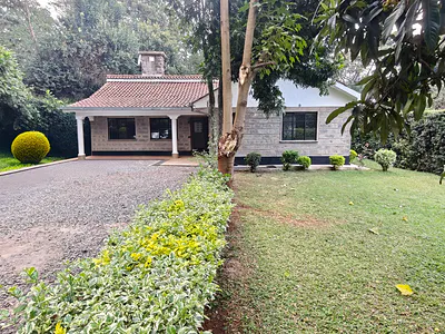 Outstanding 2 Bedroom Cottage to Let Karen