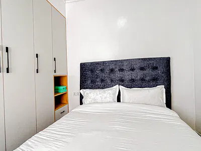 Fully Furnished and Serviced 2 Bedroom Apartment Master Ensuite