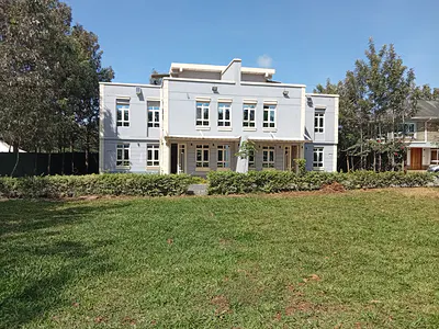 Outstanding 4 Bedroom Townhouse to Let Karen