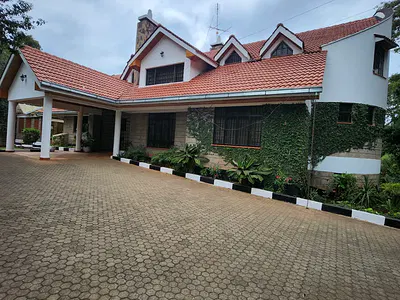 Luxury 4-Bedroom Standalone House on One Acre