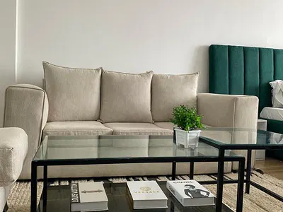 Studio Fully Furnished and Serviced
