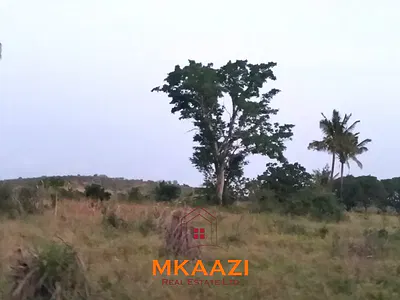 Prime 17.3-Acre Fertile Agricultural Land in Kakoneni, Marikano