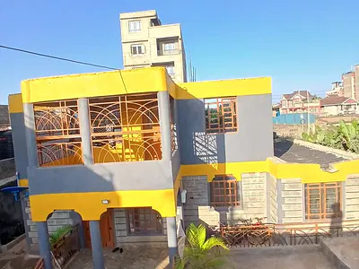 A Luxury 4 Bedroom with an Attached 2 Bedroom DSQ