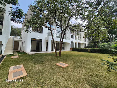 To Let: Brand New Villas, 6 Bedrooms, All Ensuite