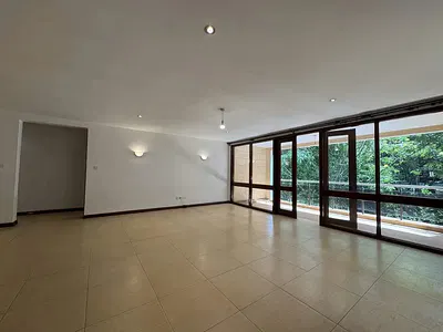 Spacious 3 Bedroom with DSQ Apartment for Rent Riverside